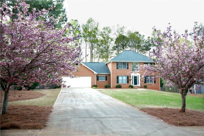 125 Saddlehorn Court, Woodstock, GA 30188