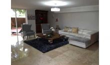 2422 NE 9th St # 77 Hallandale, FL 33009