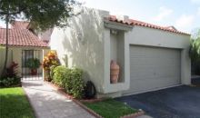 384 Patio Village Ter Fort Lauderdale, FL 33326