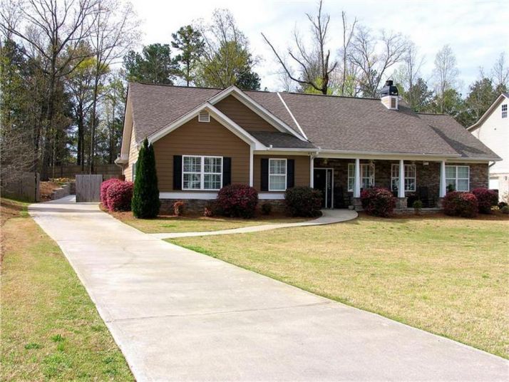 36 Rocky Mountain Pass, Adairsville, GA 30103