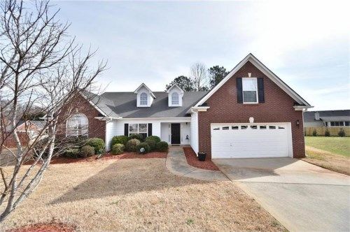 813 Madison Cove Way, Dacula, GA 30019