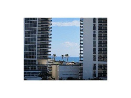 1825 S Ocean Dr # 1009, Hallandale, FL 33009