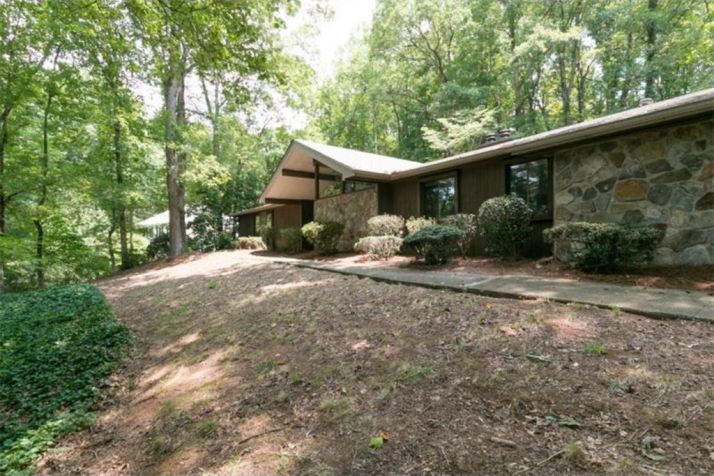 1715 Ridgefield Drive, Roswell, GA 30075