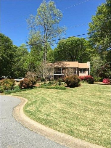 546 E Cherokee Court, Woodstock, GA 30188