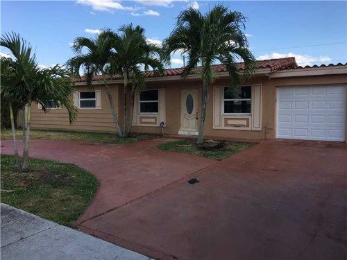 8250 NW 170th Ter, Hialeah, FL 33015