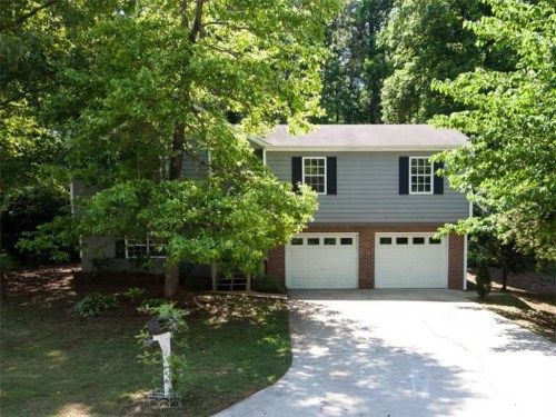 7445 Hunters Ridge Drive, Douglasville, GA 30134