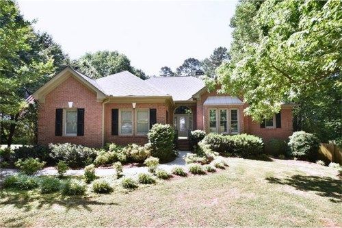 1787 Bear Cave Sw, Lilburn, GA 30047