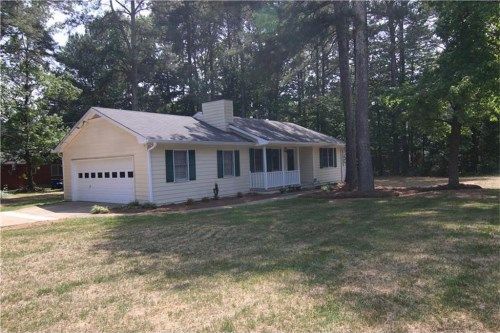 3567 Fernbrook Drive, Snellville, GA 30039