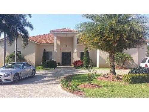 9741 NW 130th St, Hialeah, FL 33018