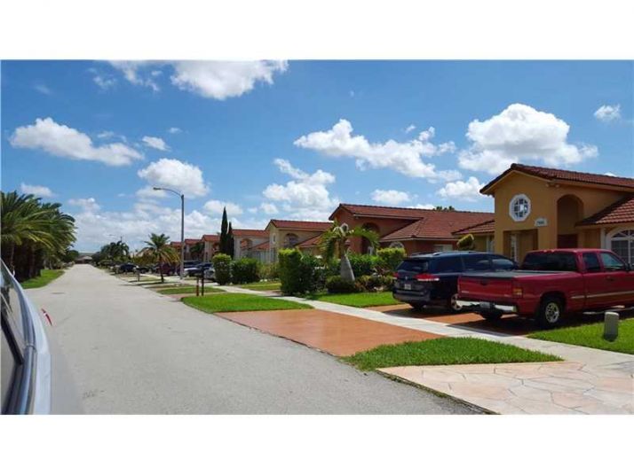 7512 W 34 CT, Hialeah, FL 33018