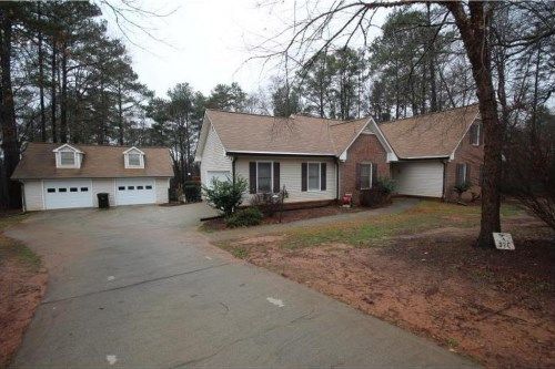 320 Moseley Crossing Court, Stockbridge, GA 30281