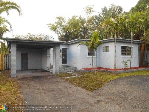 132 NE 2nd Ave, Dania, FL 33004