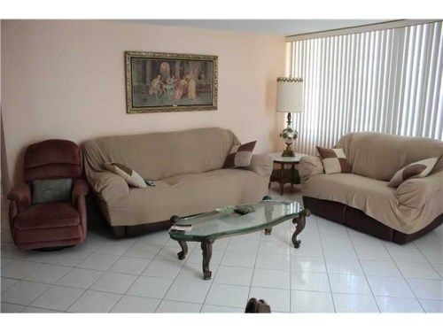 1825 S Ocean Dr # 509, Hallandale, FL 33009