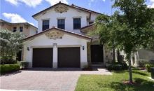 10524 NW 70th Ln Miami, FL 33178