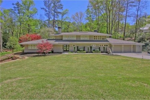 516 Londonberry Road, Atlanta, GA 30327