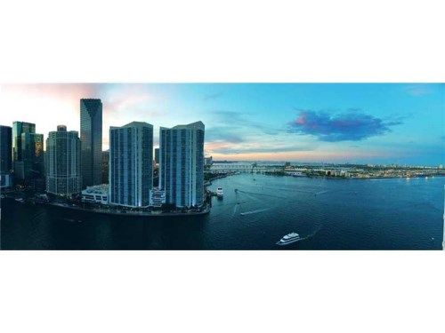 888 Brickell Key Dr # 2808, Miami, FL 33131