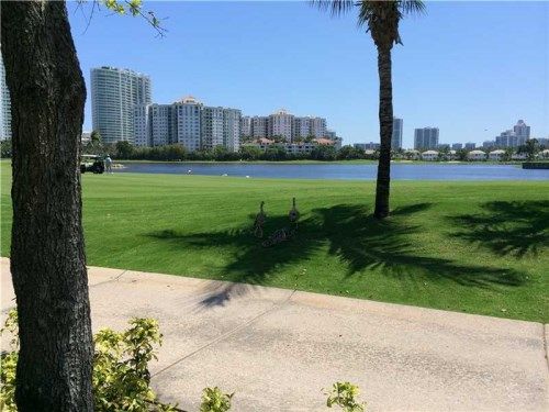 19900 E Country Club Dr # 404, Miami, FL 33180