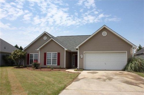 3353 Summit Creek Lane, Loganville, GA 30052