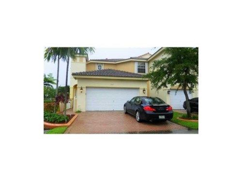 5567 NW 113th Ave # #, Miami, FL 33178