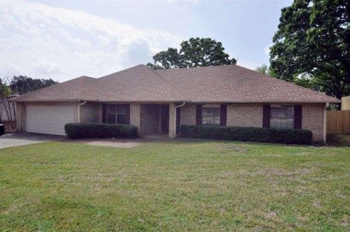 2105 Kensington Dr., Tyler, TX 75703