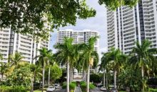 21205 YACHT CLUB DR # 3208 Miami, FL 33180