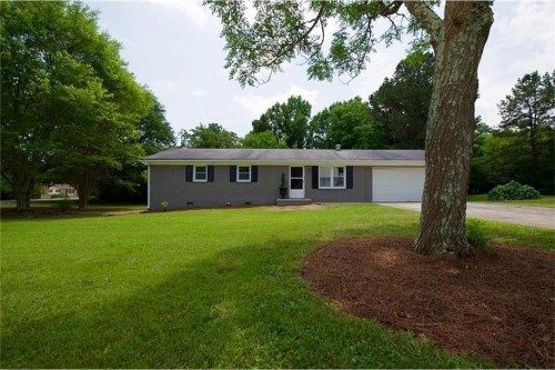 2944 Valley View Drive, Powder Springs, GA 30127