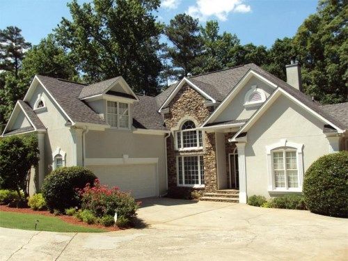 5906 Stuart Drive, Flowery Branch, GA 30542