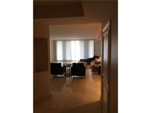 21050 Point Place # 304, Miami, FL 33180