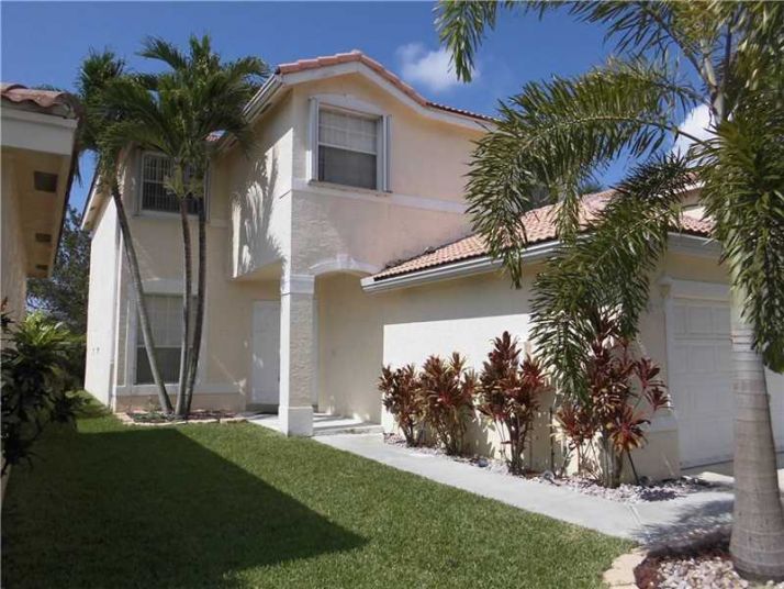 17670 SW 32nd St, Hollywood, FL 33029