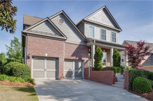 7900 Keepsake Lane, Flowery Branch, GA 30542