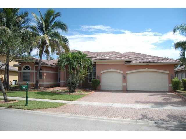 18680 SW 39th Ct, Hollywood, FL 33029