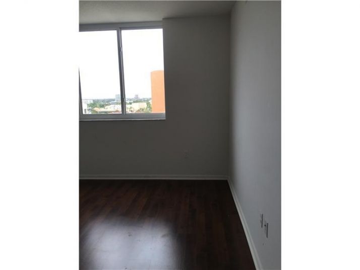 18800 NE 29 # 919, Miami, FL 33180