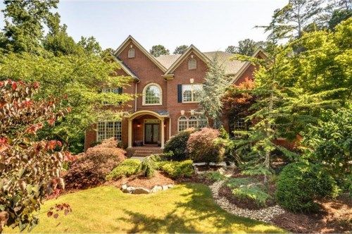 882 Hallbrook Lane, Alpharetta, GA 30004