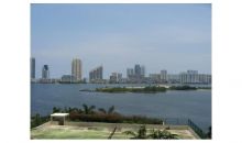 3370 HIDDEN BAY DR # 811 Miami, FL 33180