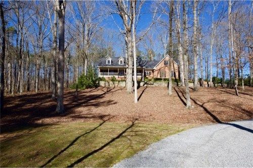 545 Dobbs Road, Woodstock, GA 30188