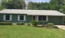 585 Fern Ave Tavares, FL 32778