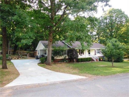 6113 Spreading Oak Drive, Douglasville, GA 30135