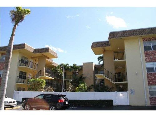 714 NE 10th # 303, Hallandale, FL 33009