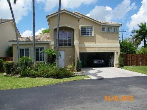 10753 NW 53rd Ln, Miami, FL 33178