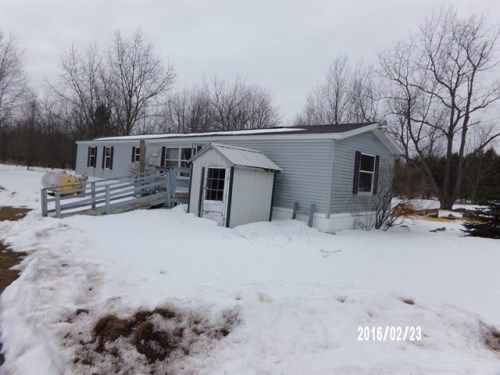 555 W Walenjus, Falmouth, MI 49632