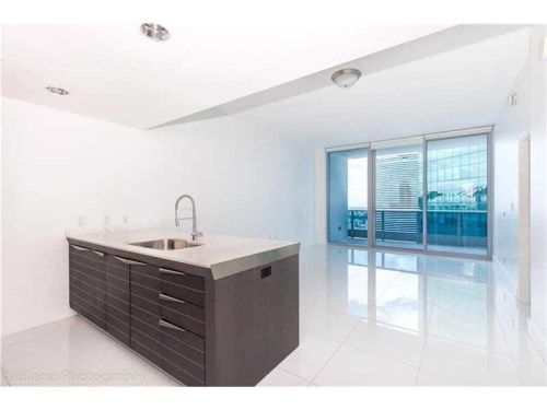 200 Biscayne Boulevard W # 4411, Miami, FL 33131