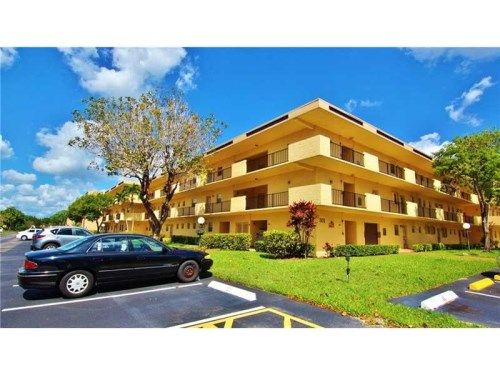 301 Cambridge Rd # 103, Hollywood, FL 33024