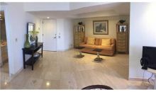 19667 Turnberry Way # 18-B Miami, FL 33180