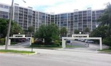 600 Parkview Dr # 203 Hallandale, FL 33009