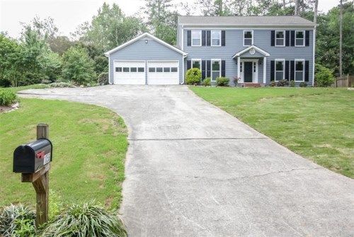 1056 Dogwood Forest Drive, Marietta, GA 30068