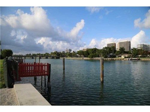 9381 E Bay Harbor Dr # 303-S, Miami Beach, FL 33154