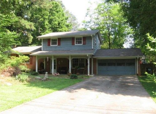 3324 Dearwood Drive Sw, Lilburn, GA 30047