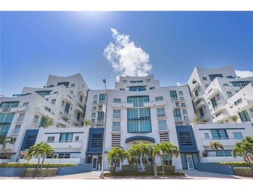 7600 Collins Ave # 404, Miami Beach, FL 33141