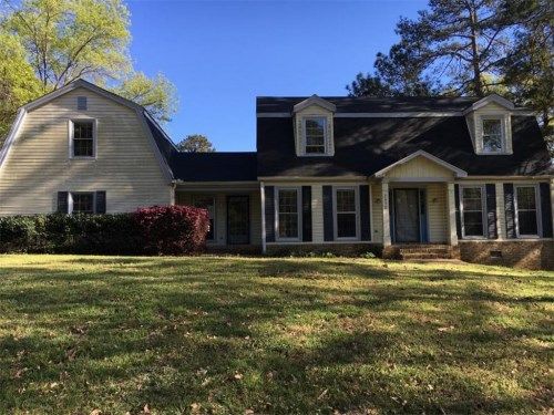 2452 Flagsmoor Drive, Snellville, GA 30078