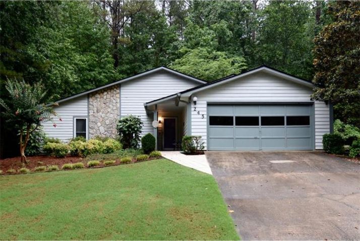 245 Kristie Lane, Roswell, GA 30076